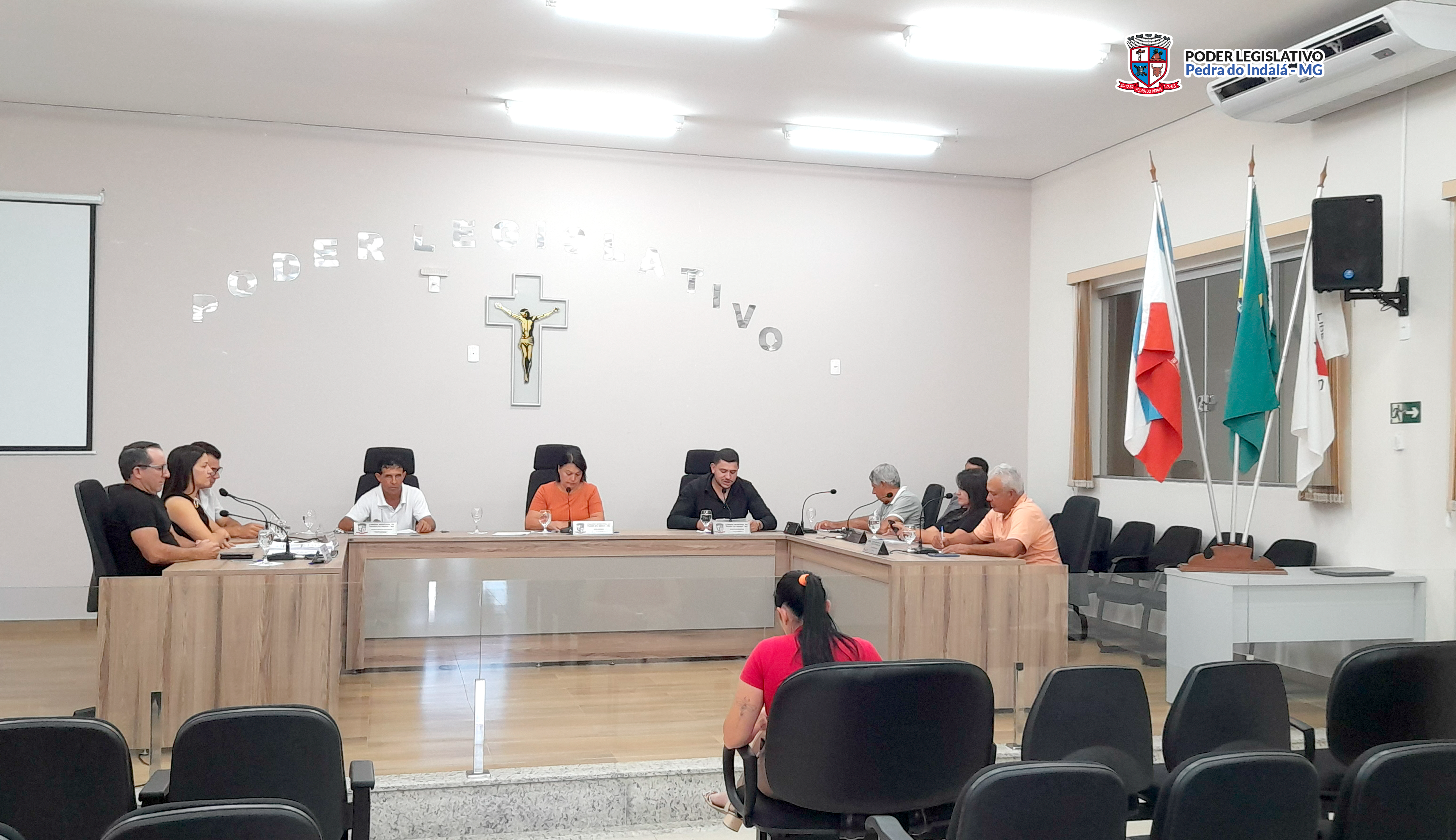 Câmara de Pedra do Indaiá realiza reuniões Ordinária e Extraordinária